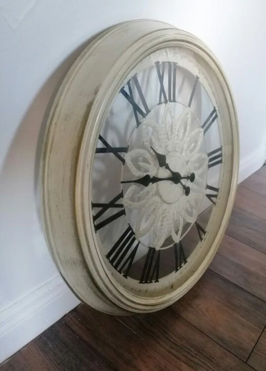 Large Wall Clock - Image 2