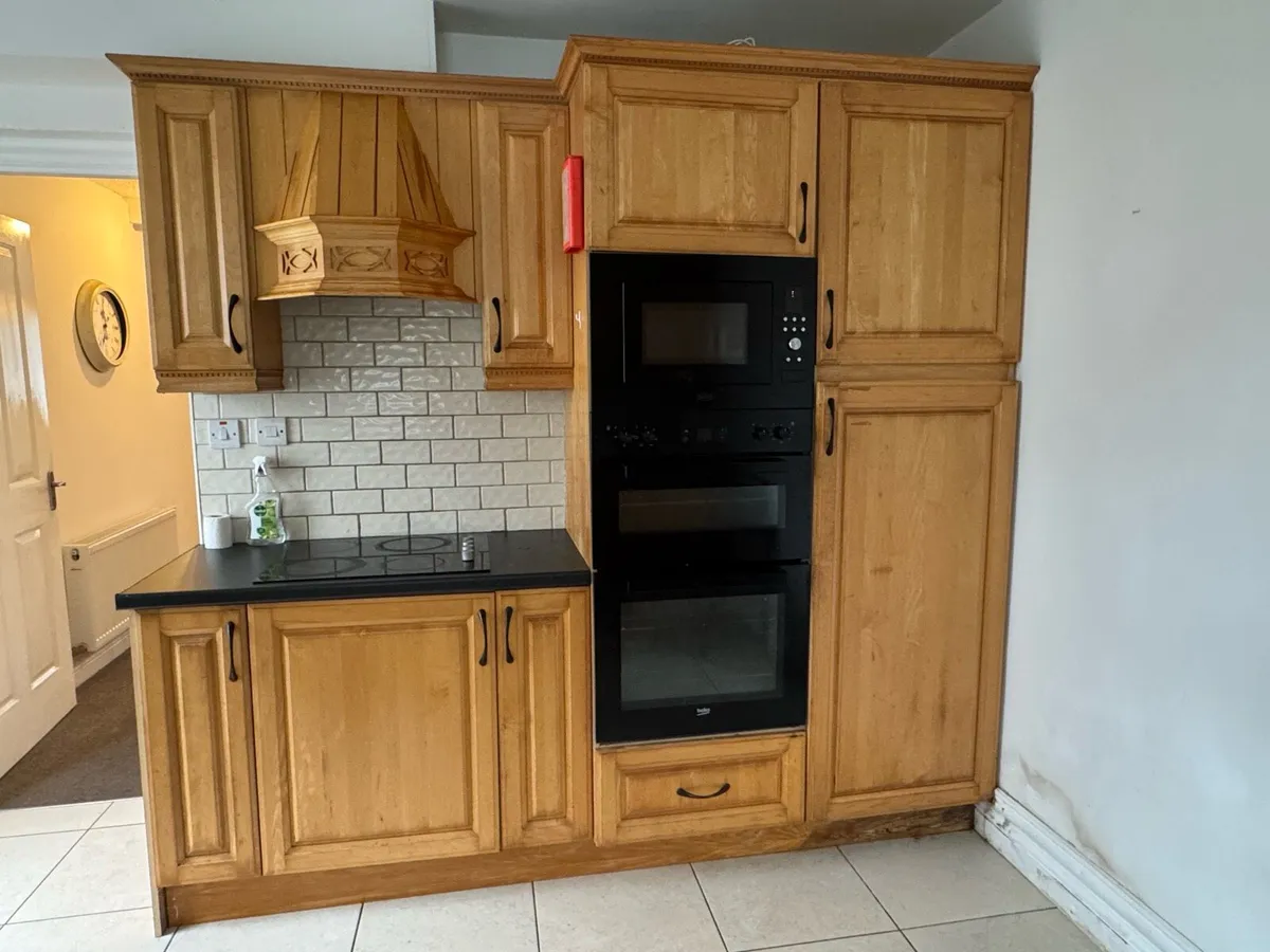 Kitchen including appliances - Image 2