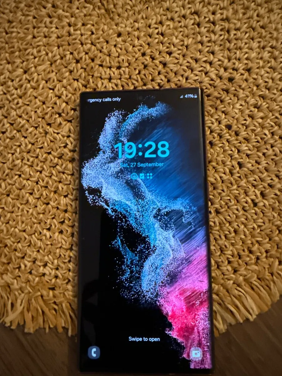 Samsung s22 ultra,mint condition - Image 1