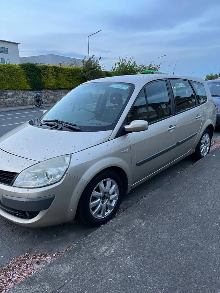 2008 Renault Scenic - Image 1