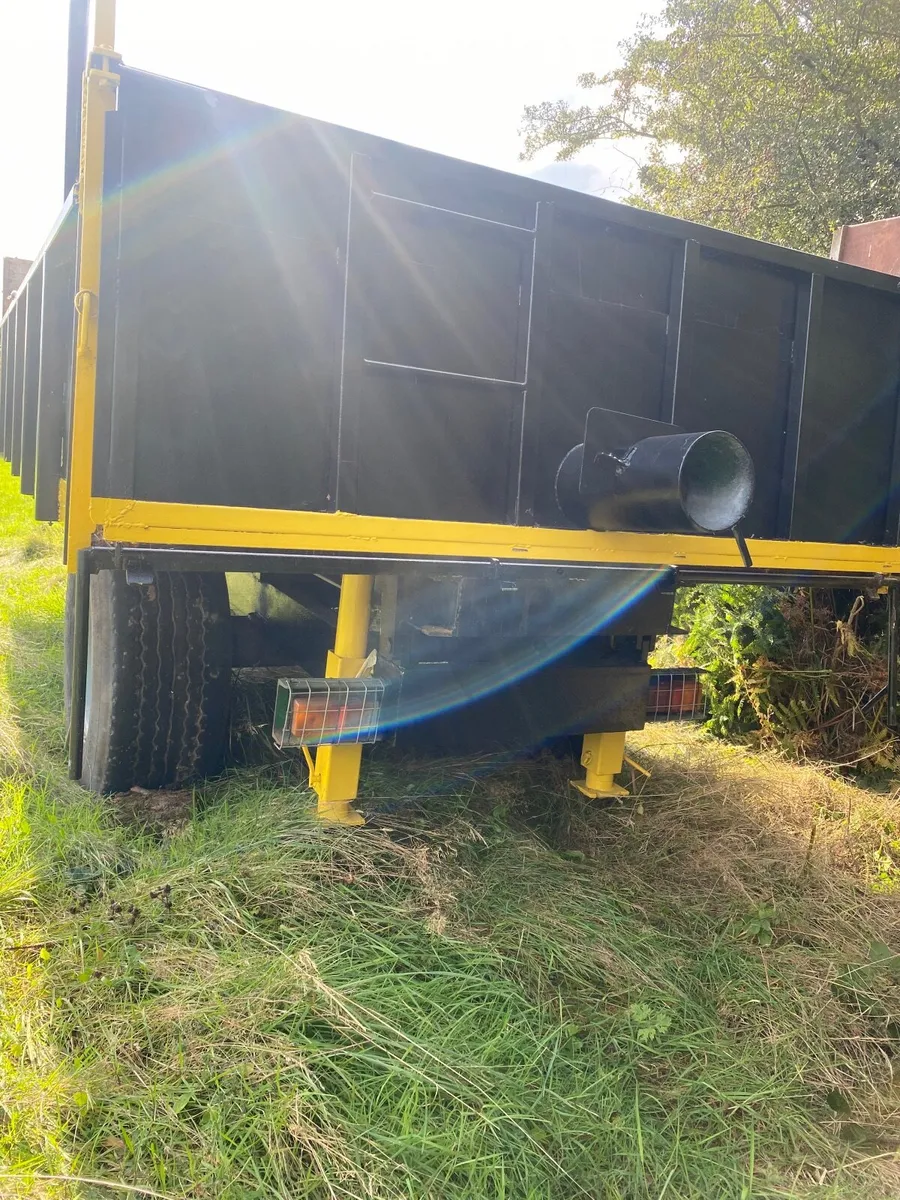 Tipper trailer - Image 1