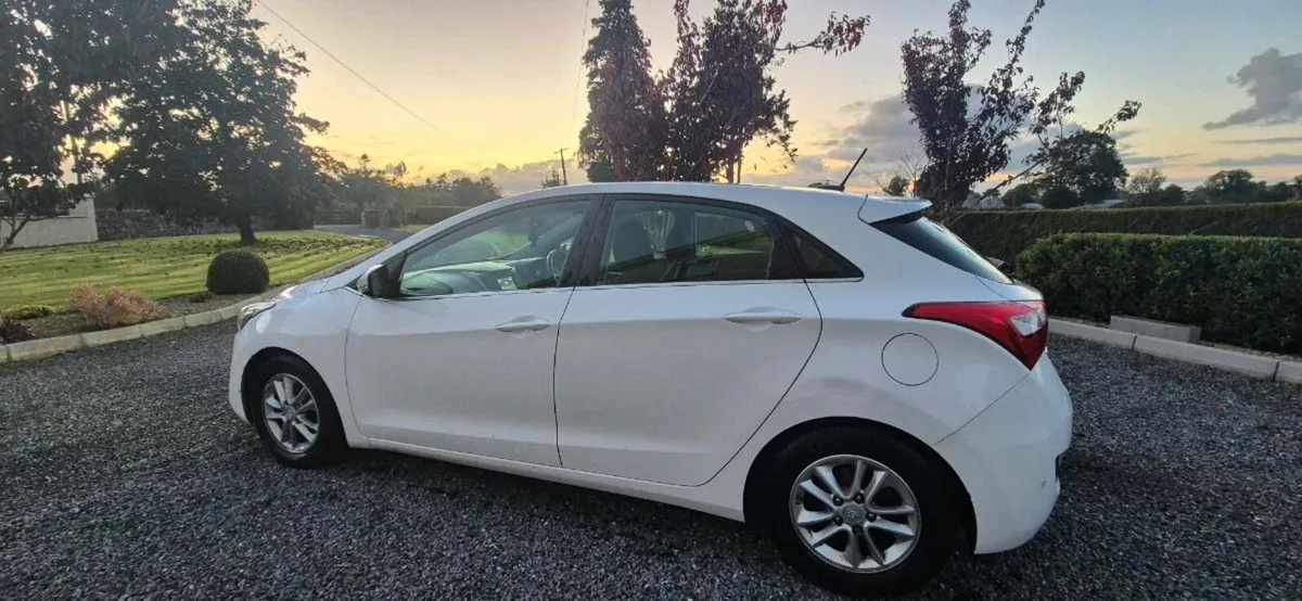 Hyundai i30 - Image 4