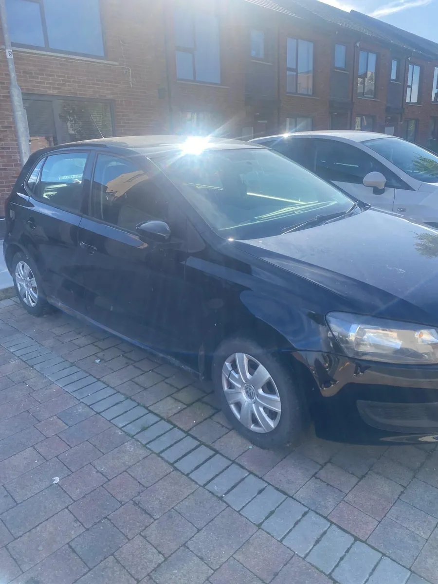 Volkswagen polo - Image 2