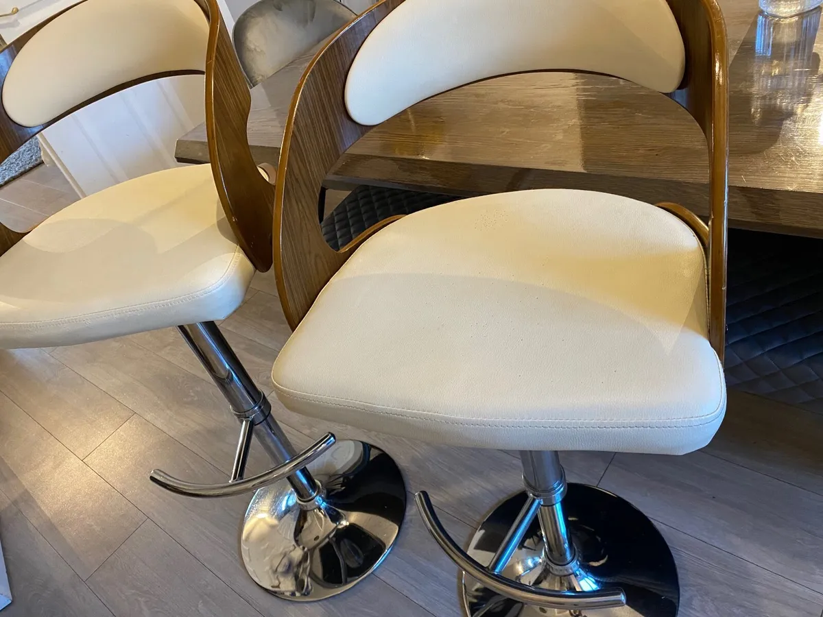 Bar stool - Image 3
