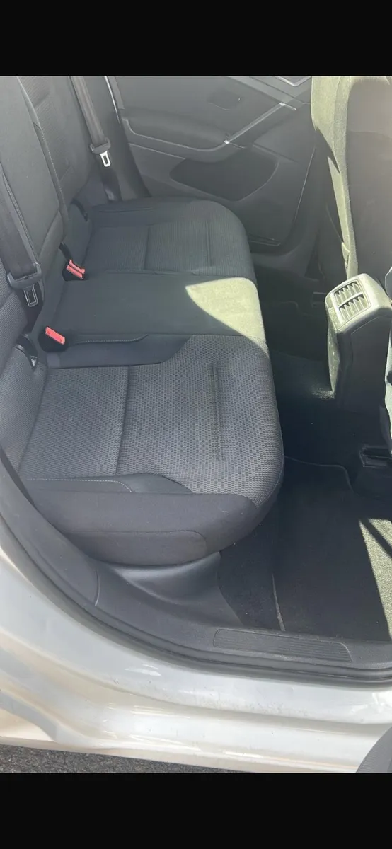 Volkswagen Golf 2017 - Image 1