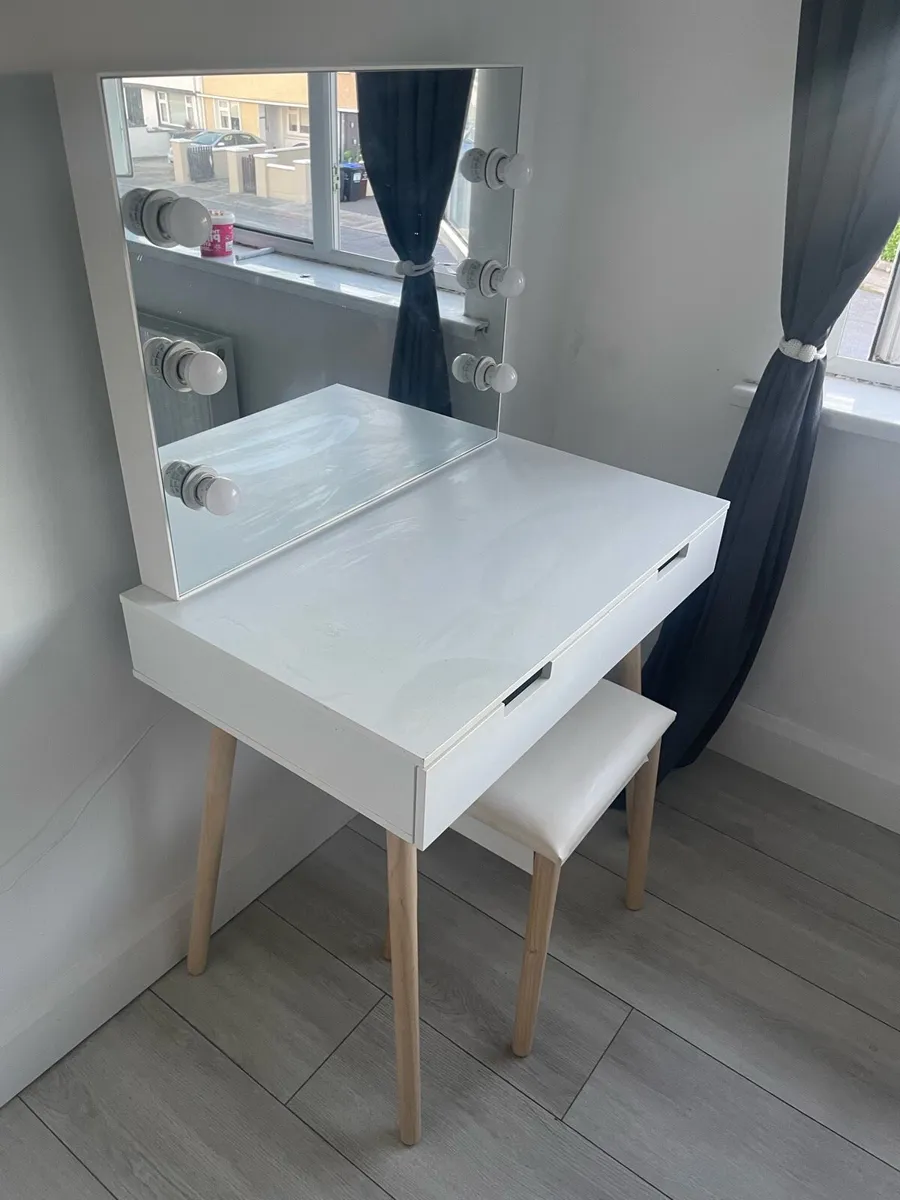 Vanity table and stool - Image 1