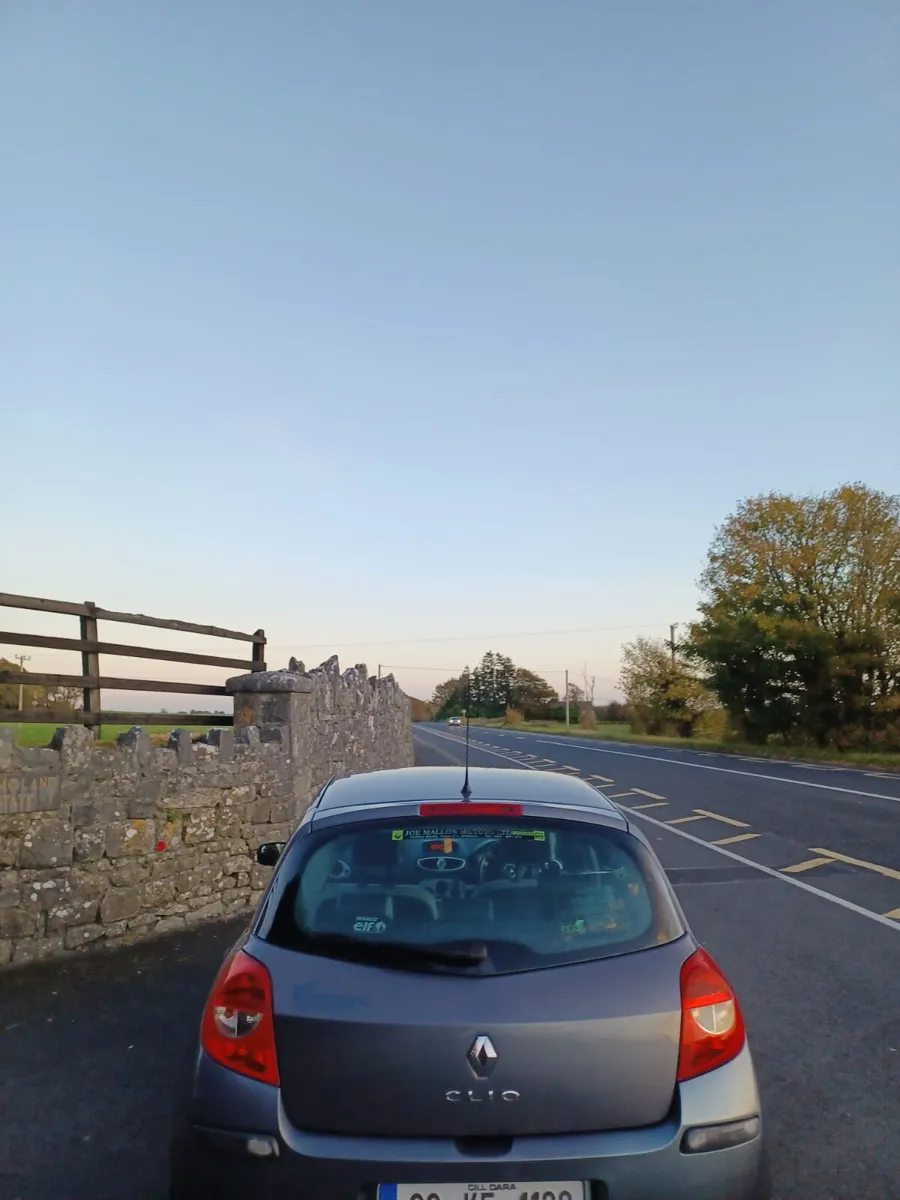 Renault Clio - Image 2