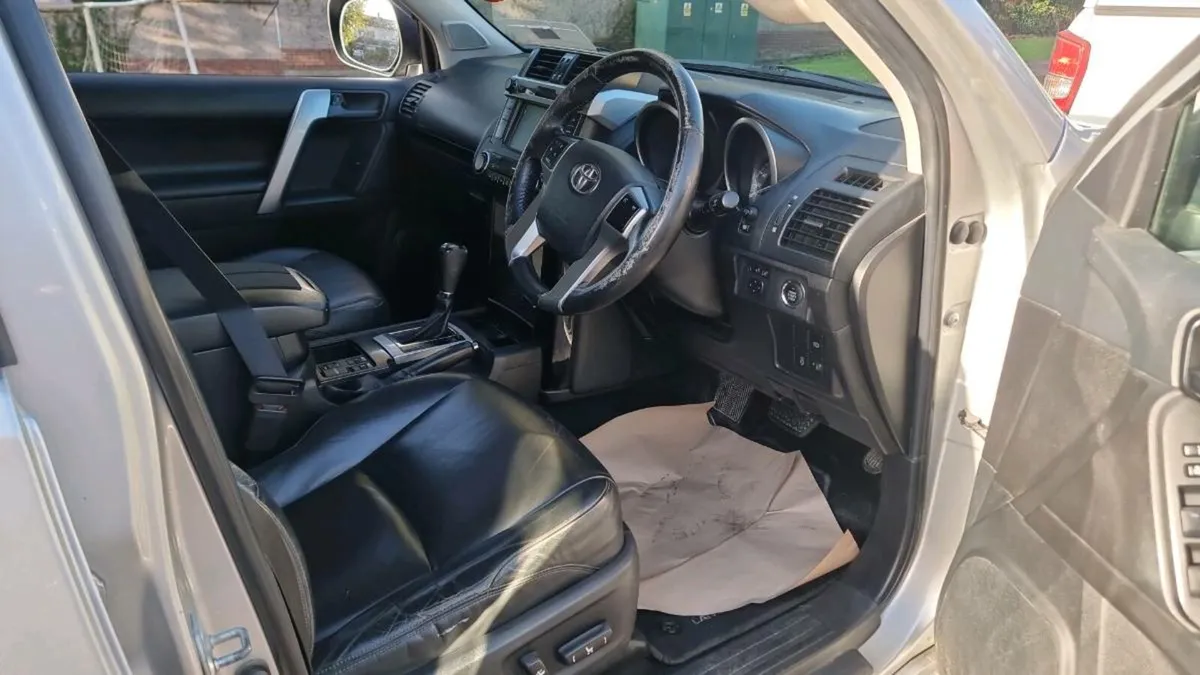 2017 landcruiser Business 5 seater New CVRT - Image 4