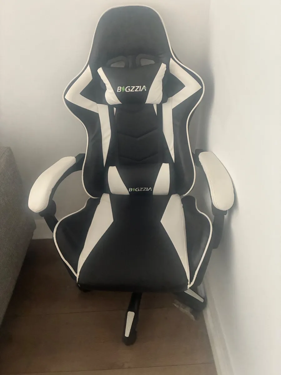 Gaming Chair - Image 2