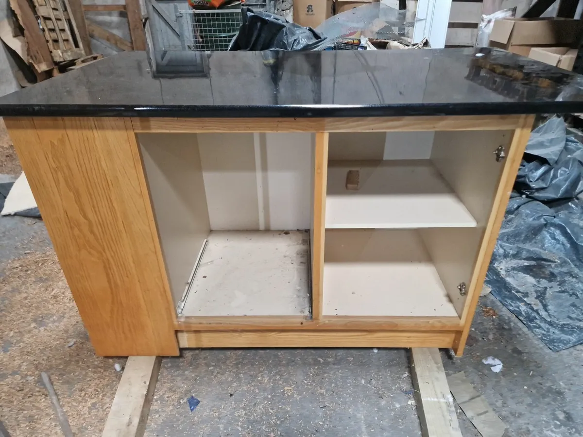 Kitchen island - Image 3