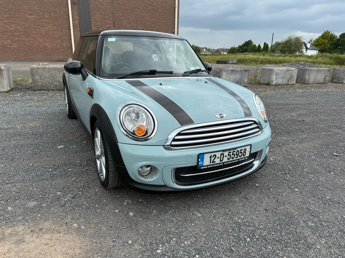 2012 Mini Cooper 2.0 automatic - Image 1