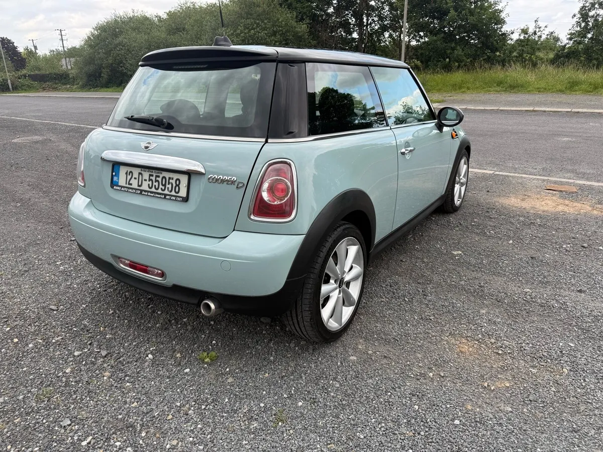2012 Mini Cooper 2.0 automatic - Image 3