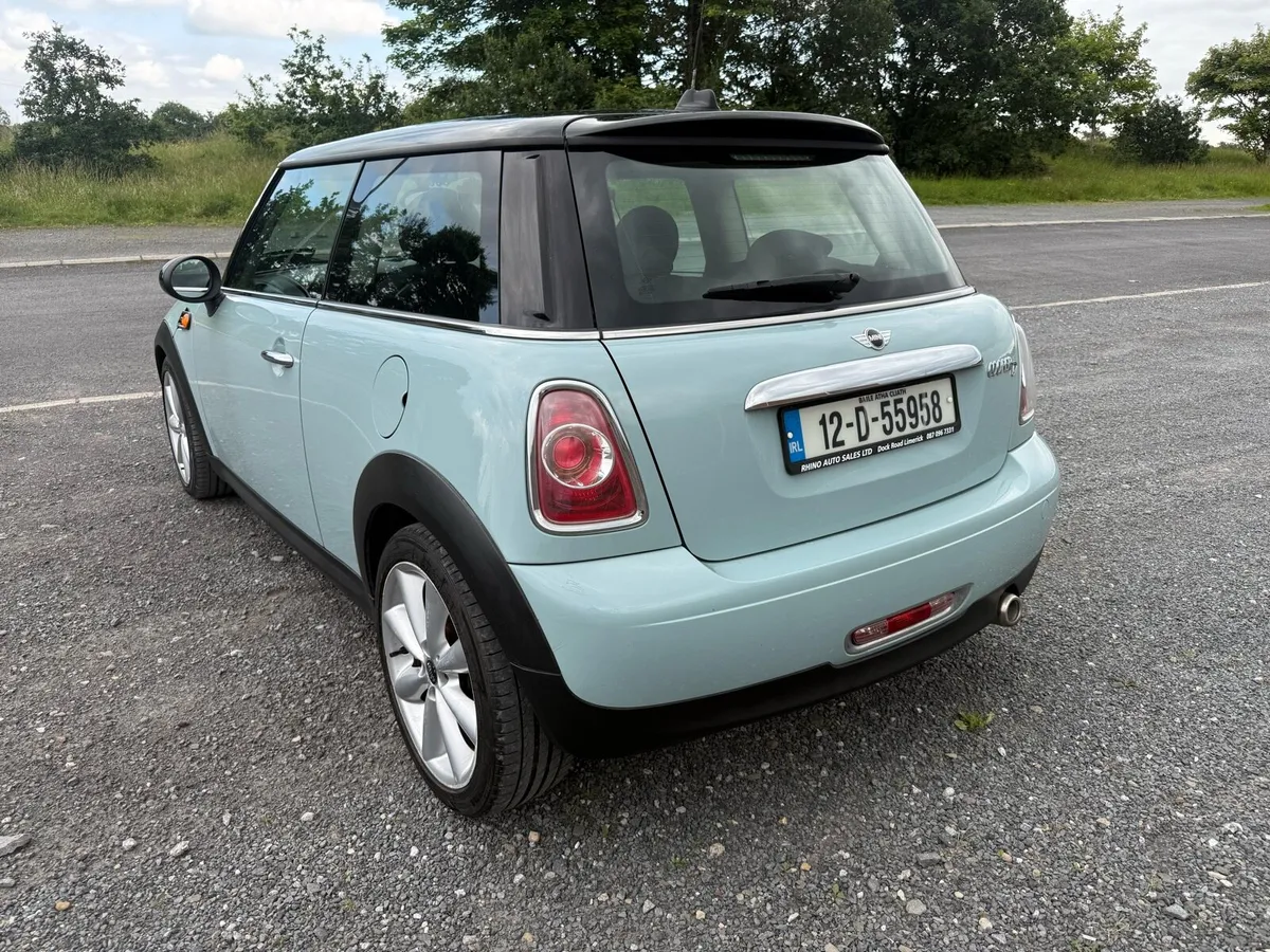 2012 Mini Cooper 2.0 automatic - Image 4