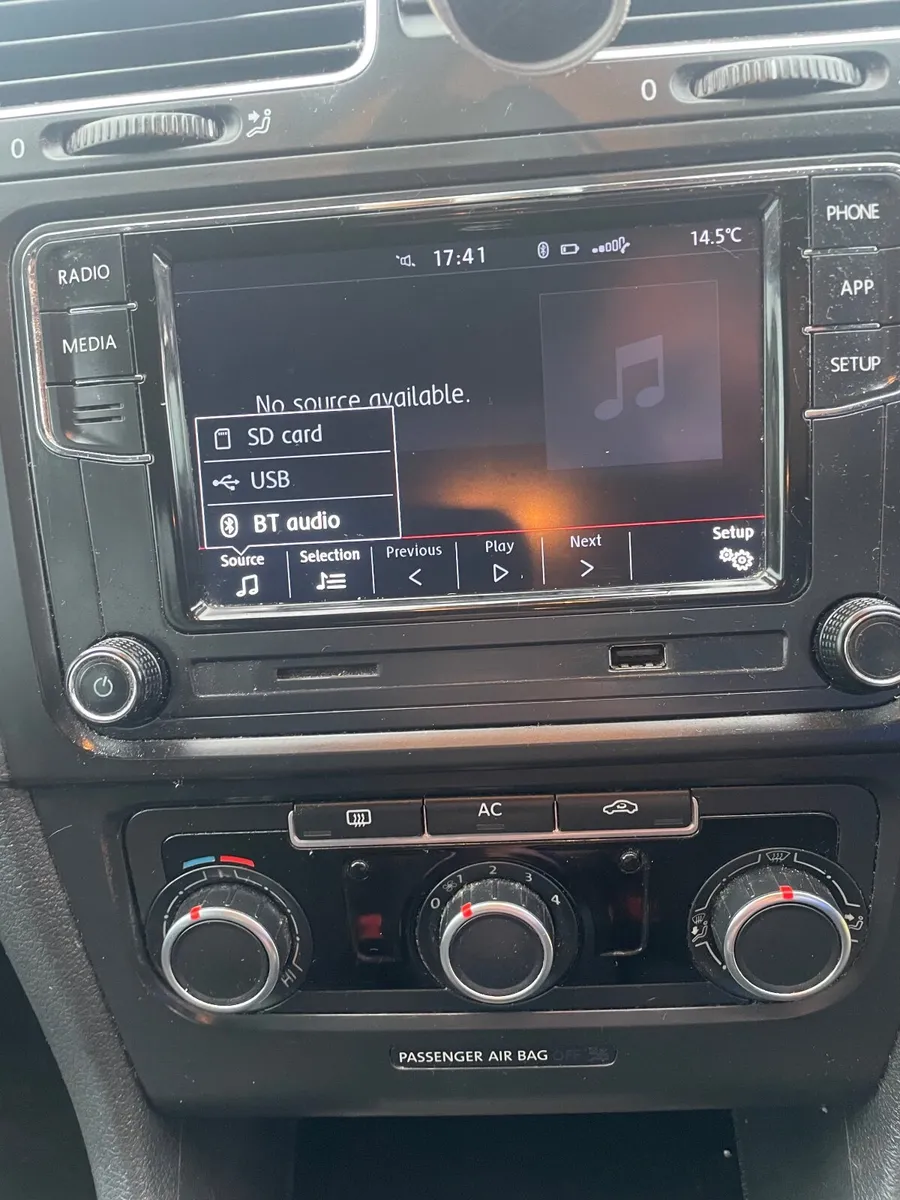 Volkswagen Golf 2012 - Image 4