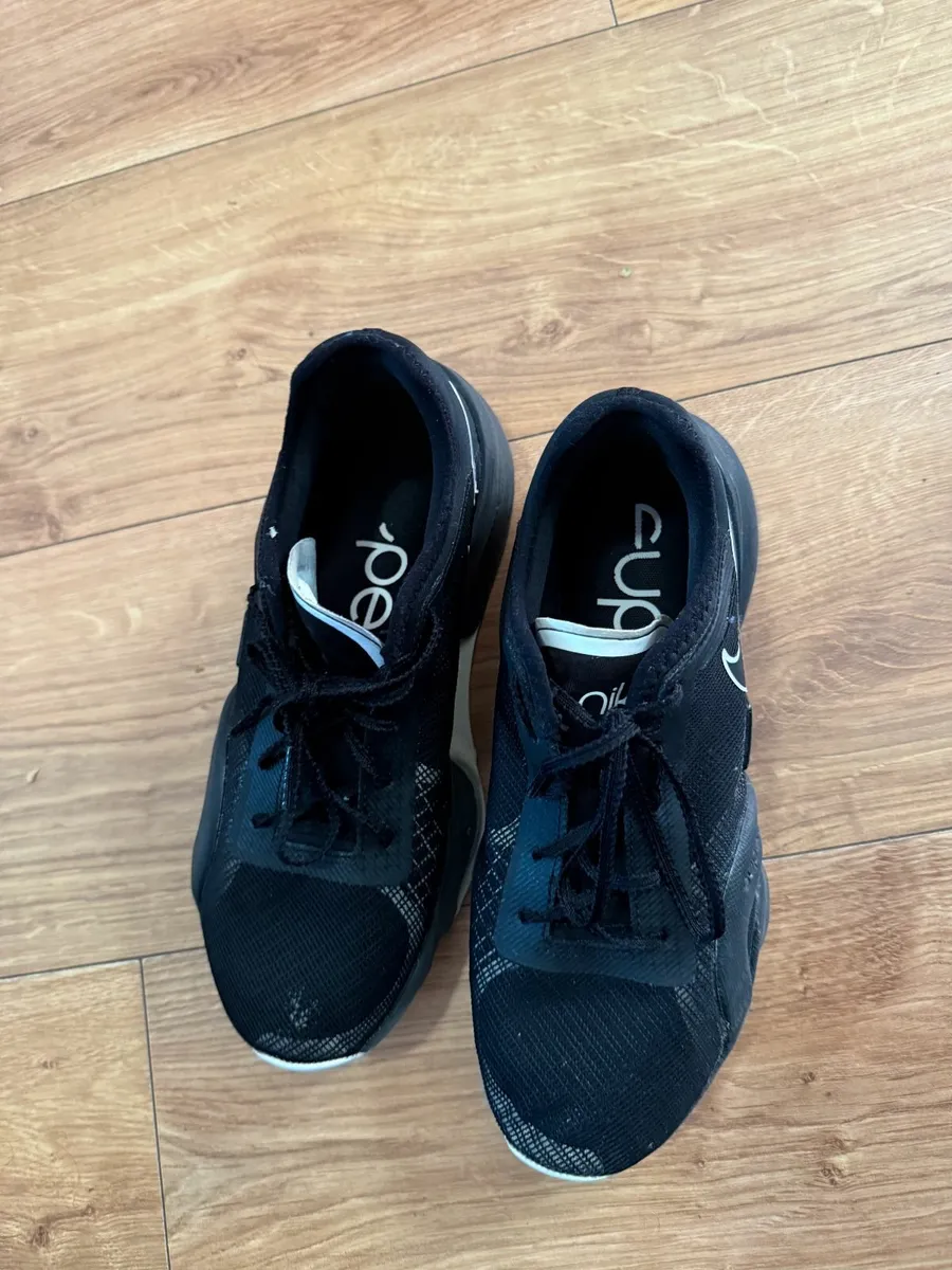 Nike Mens shoes - Image 1