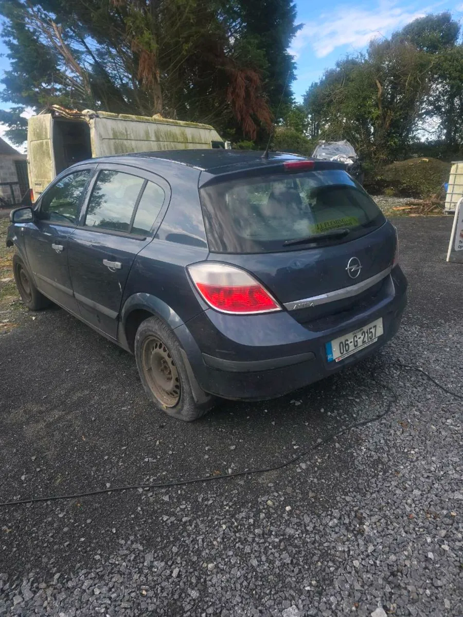Opel astra for parts - Image 1