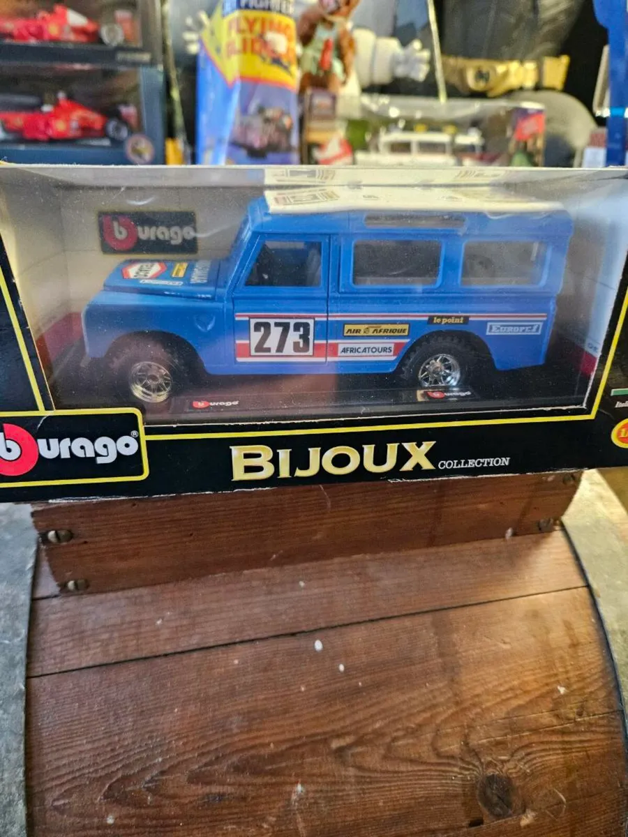 Corgi Burago Landrover 1.24 - Image 2