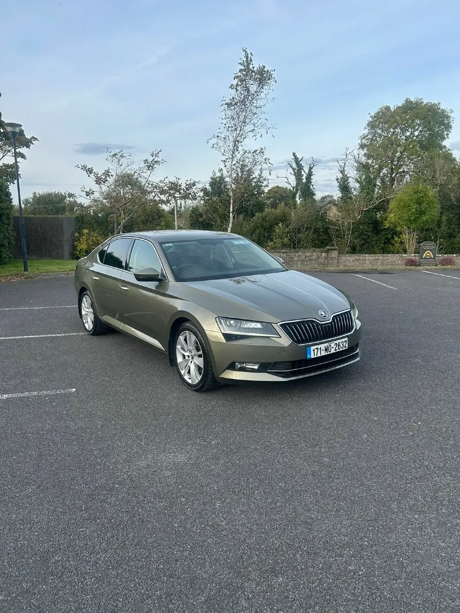 Skoda Superb 2017 2.0L, 150 BHP - Image 4