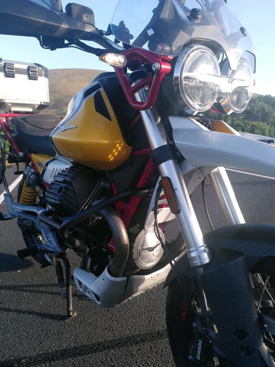 Moto Guzzi V85tt - Image 3