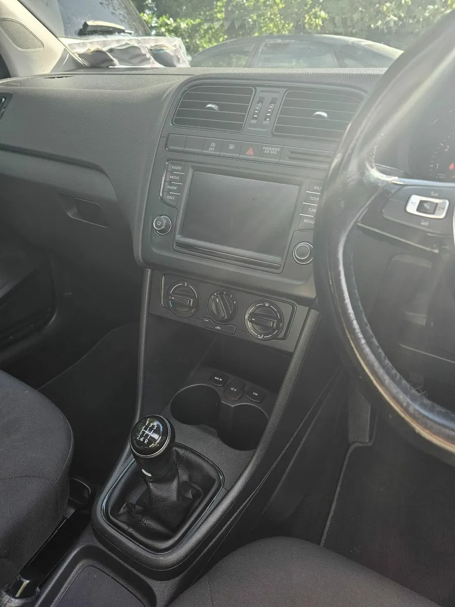 Volkswagen Polo 2017 - Image 3