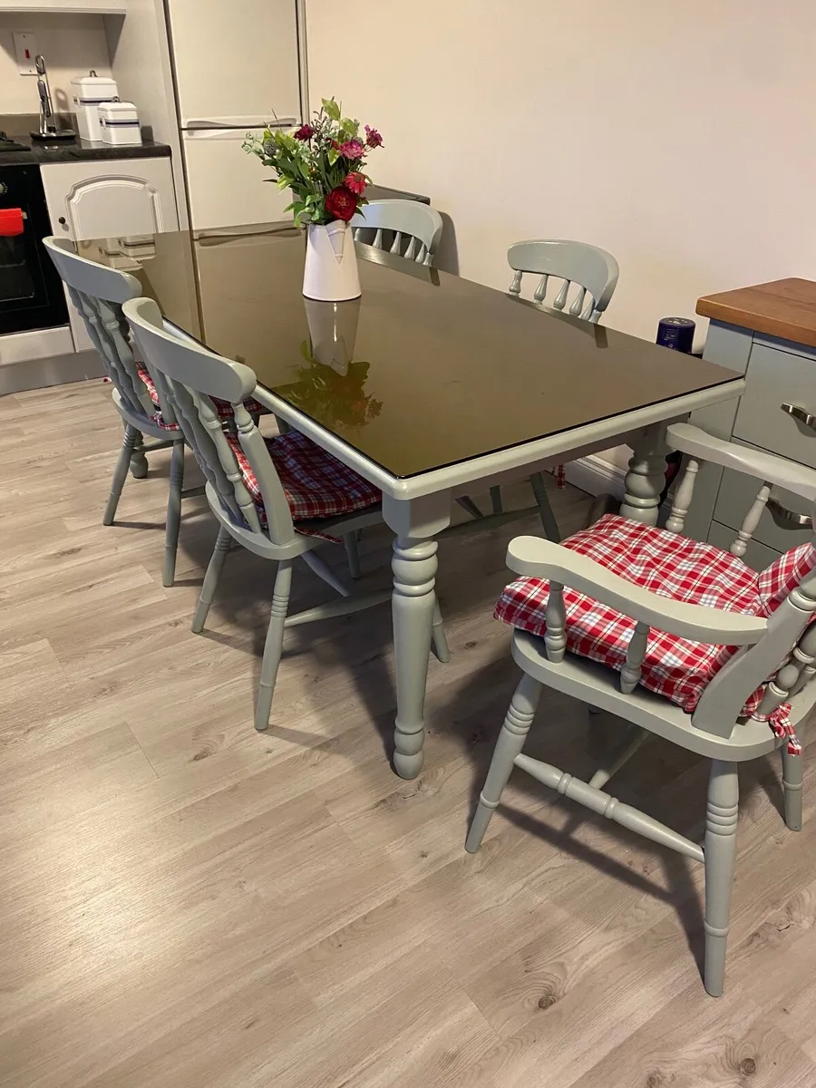 Kitchen Table & Chairs - Image 2