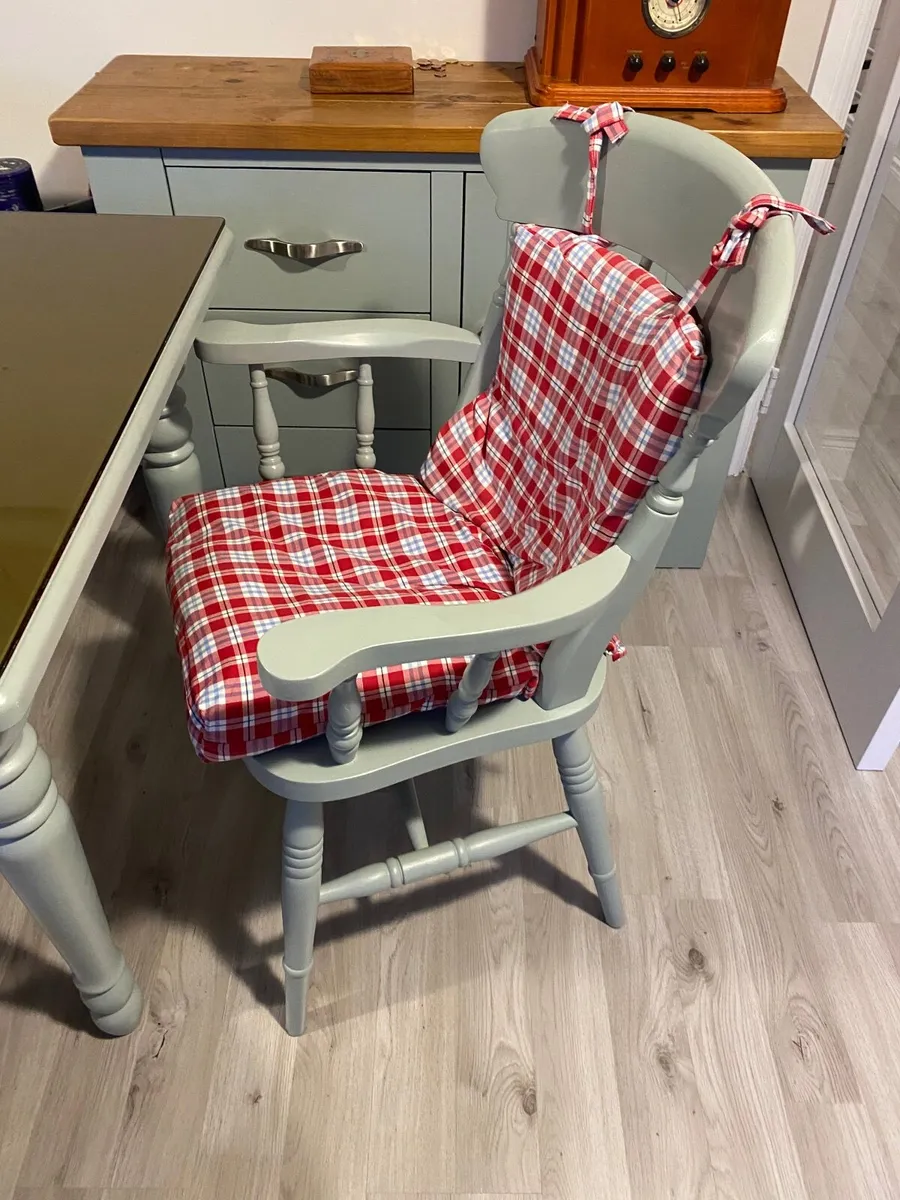 Kitchen Table & Chairs - Image 3