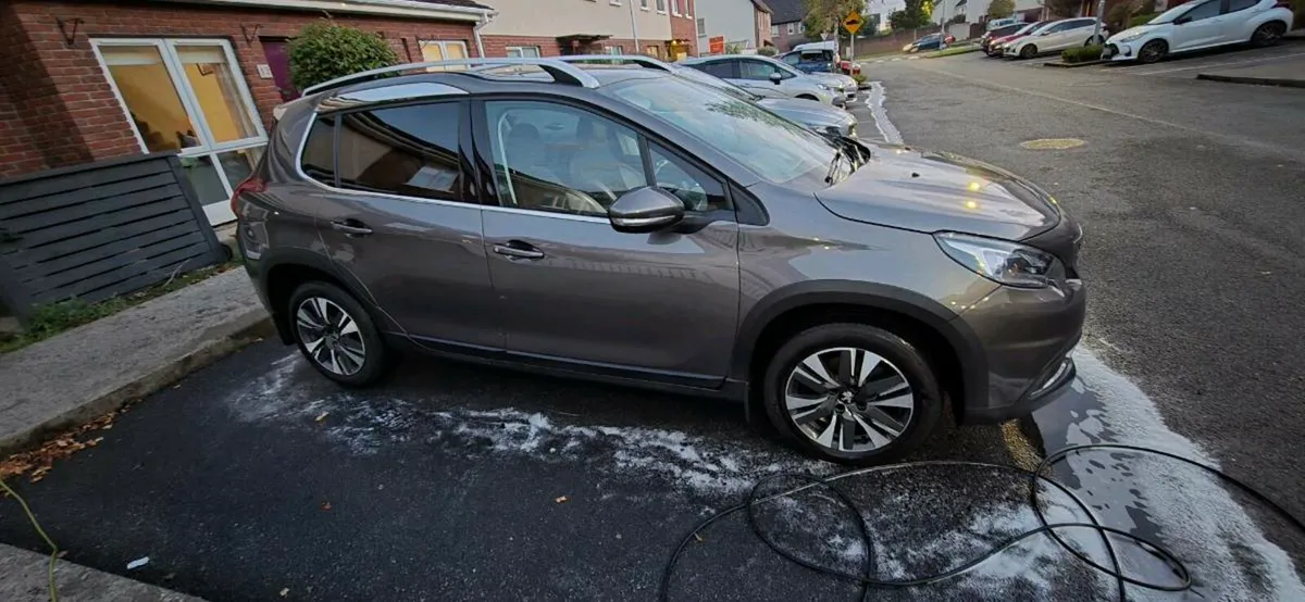 2016 Peugeot 2008 allure - Image 2