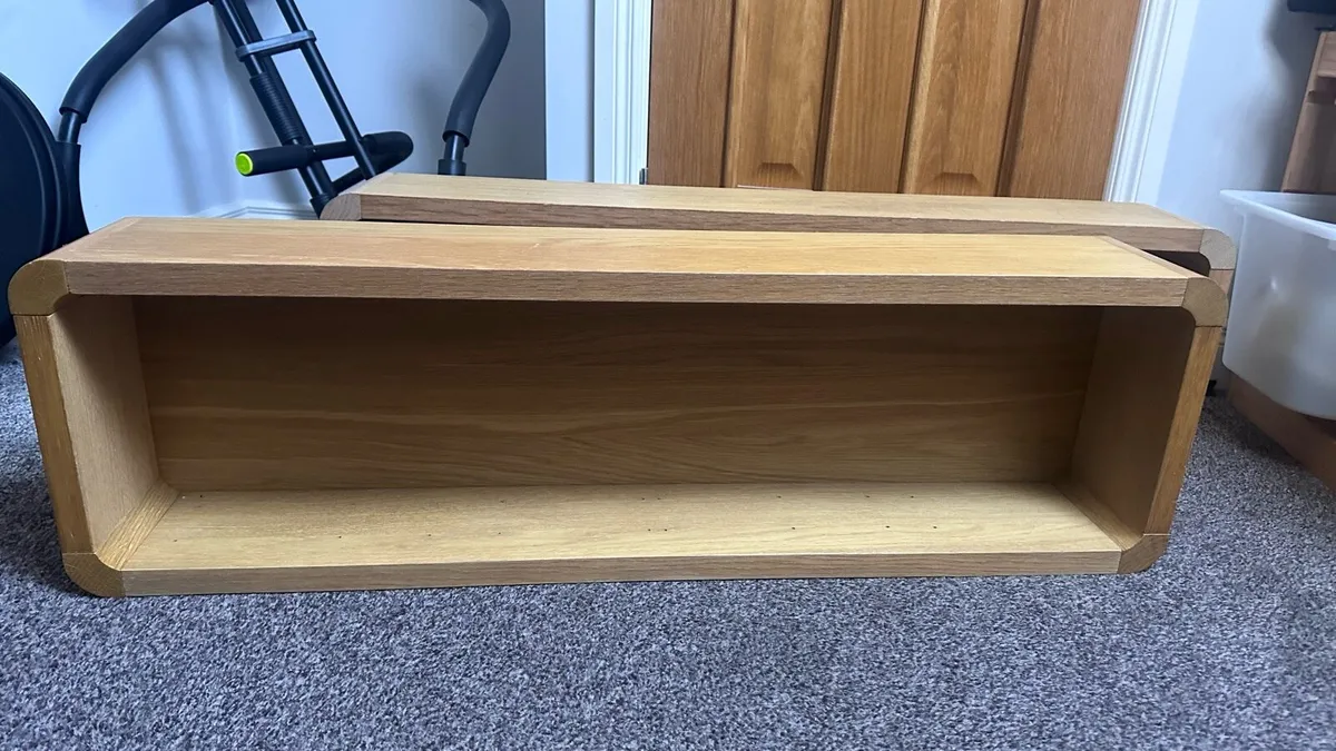 Solid oak shelves - Image 3