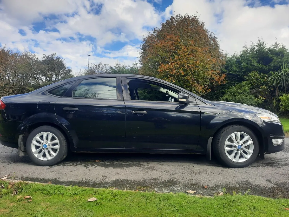 Ford Monde new nct &taxed to 03/26 - Image 2