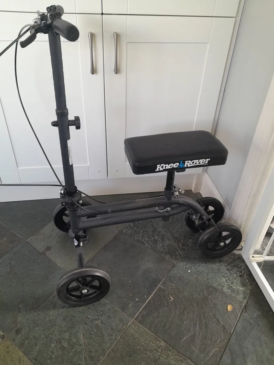 KneeRover Quad HC - All-Terrain Knee Walker - Image 1