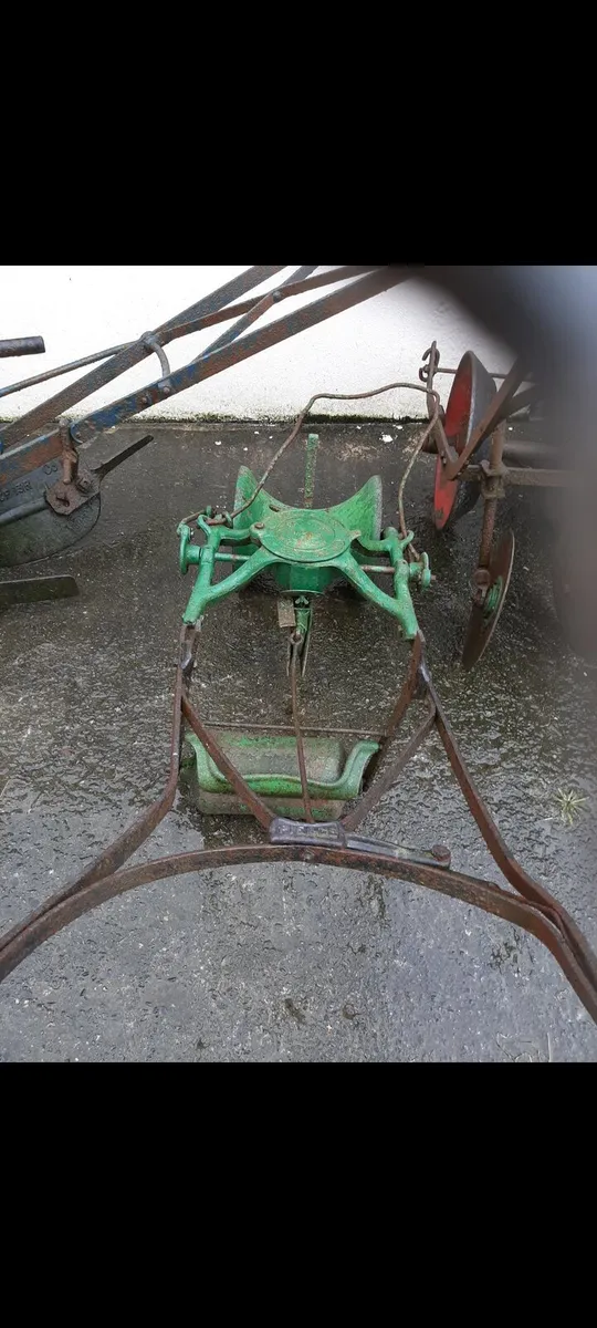 A selection of antiques - Image 4