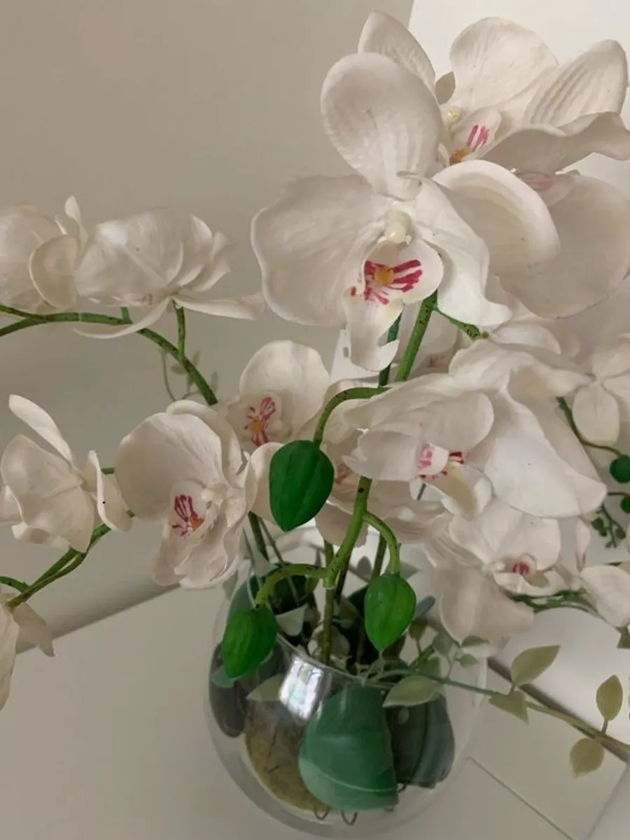 Orchid Vase - Image 1