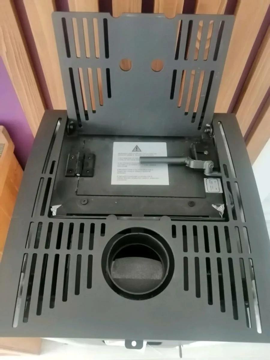 Wood Pellet Stove (No Electric - Room Heater) - Image 3