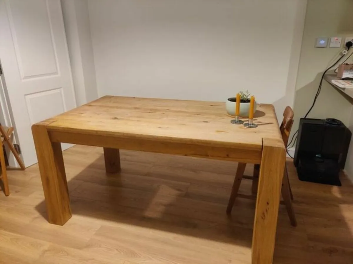 Extendable Oak Table