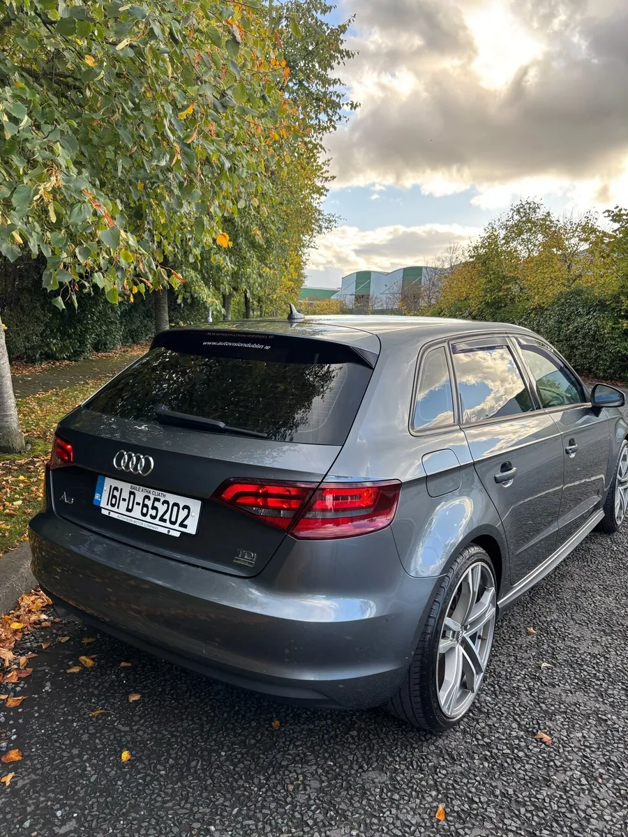 Audi A3 - hatchback - Image 2