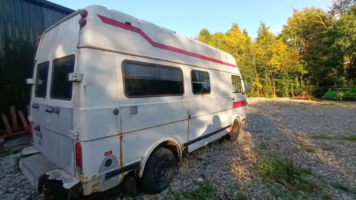 Volkswagen camper - Image 3