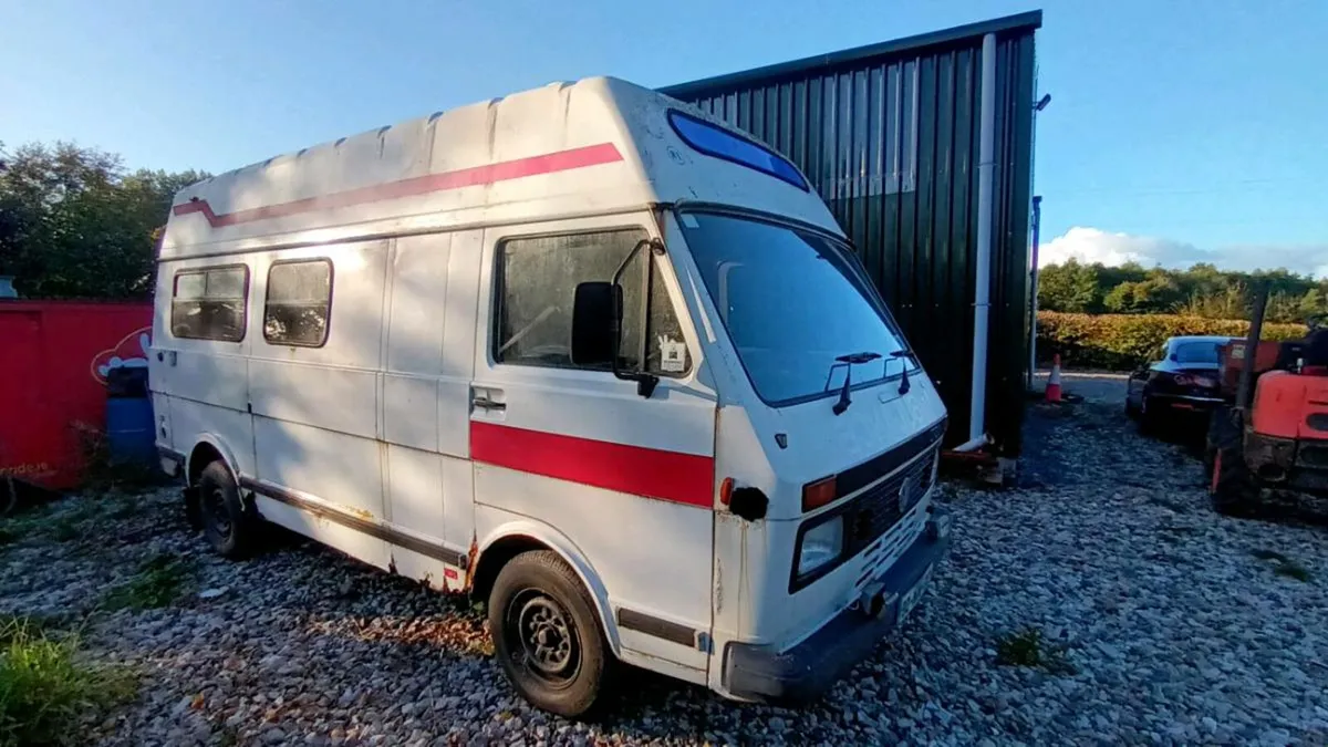 Volkswagen camper - Image 4