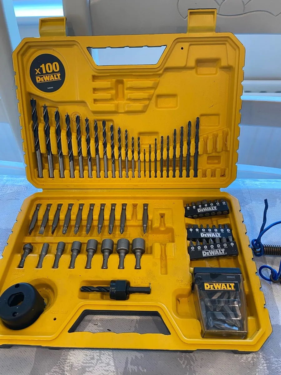 Toolbox with tools - Image 4