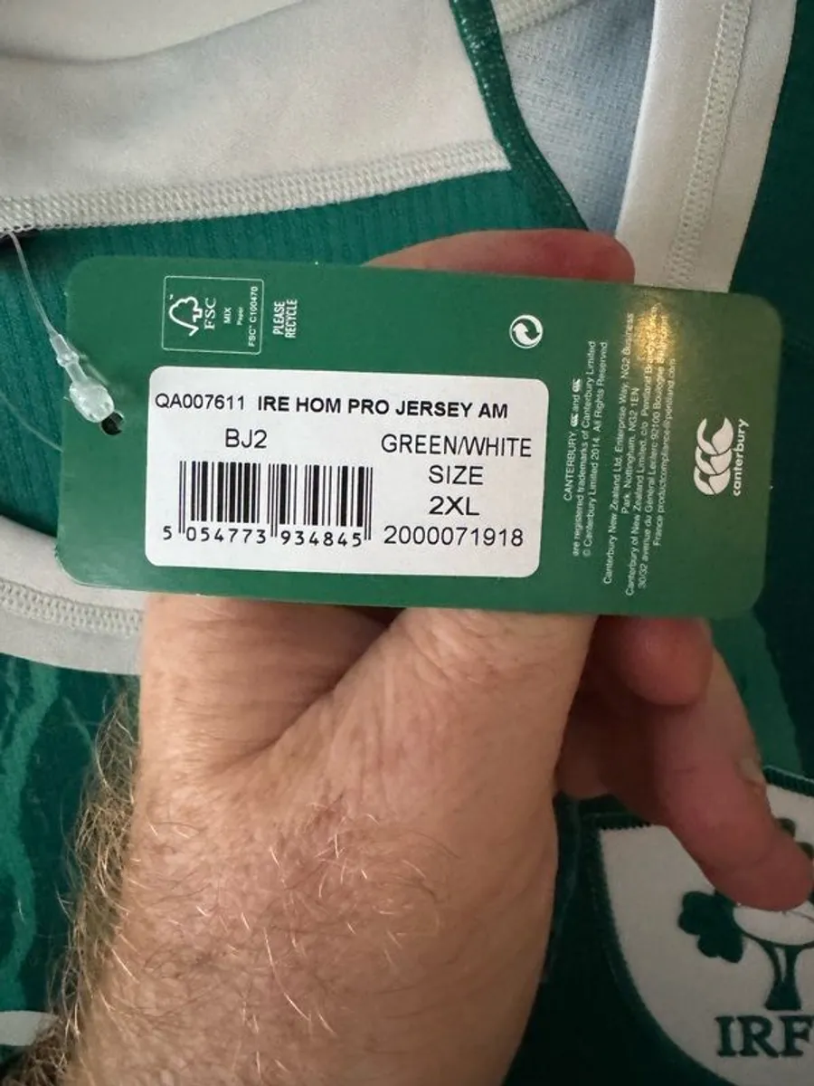Genuine official , Brand new unworn Irish pro jersey - Image 3