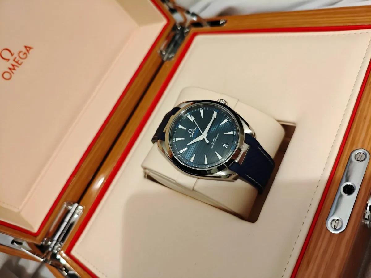 Omega Seamaster Aqua Terra - Image 4