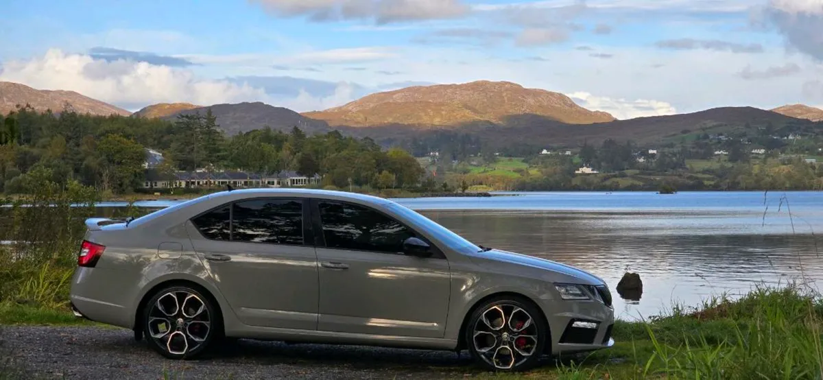 SKODA OCTAVIA VRS 2.0 TDI AUTOMATIC - Image 2