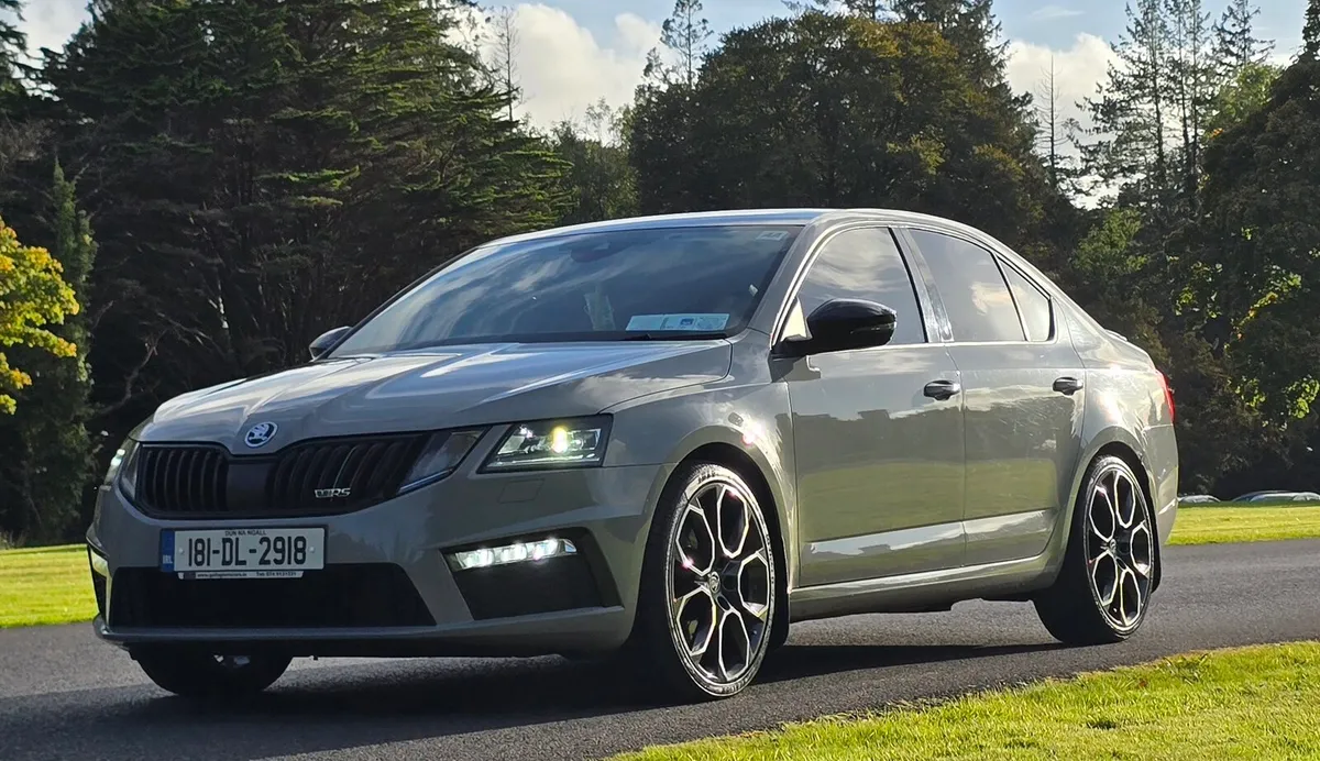 SKODA OCTAVIA VRS 2.0 TDI AUTOMATIC - Image 4