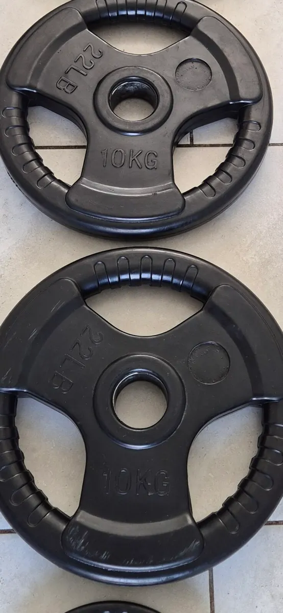 2x10 kilo Olympic tri grip weight plates - Image 2