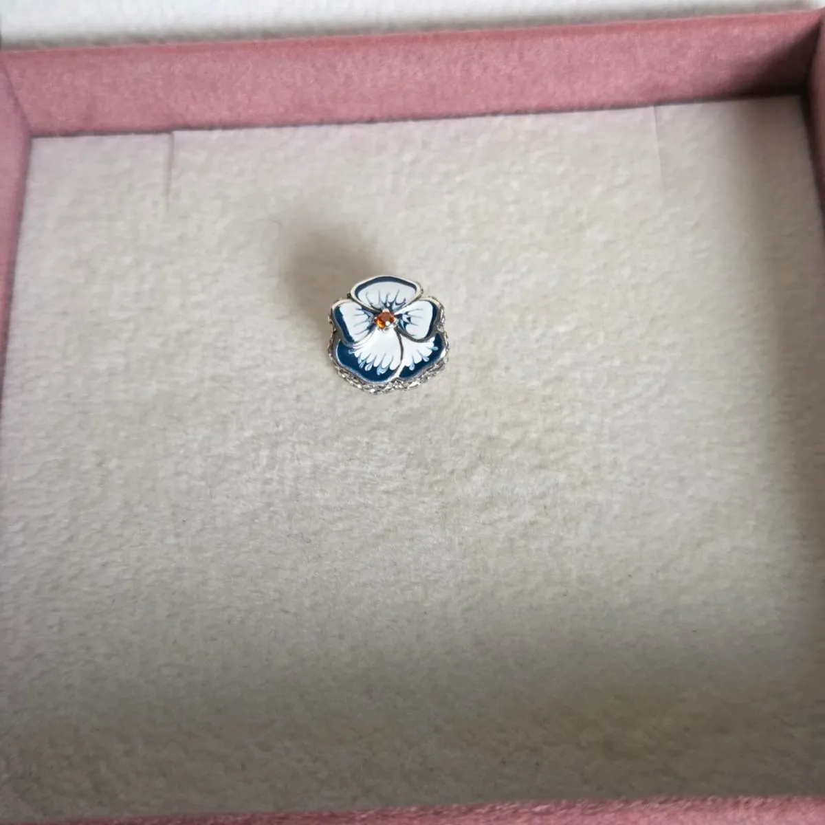 Pandora blue flower charm - Image 3