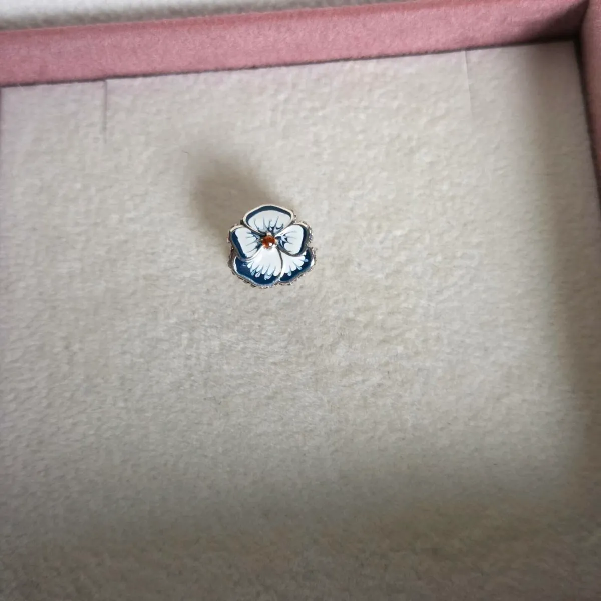 Pandora blue flower charm - Image 4