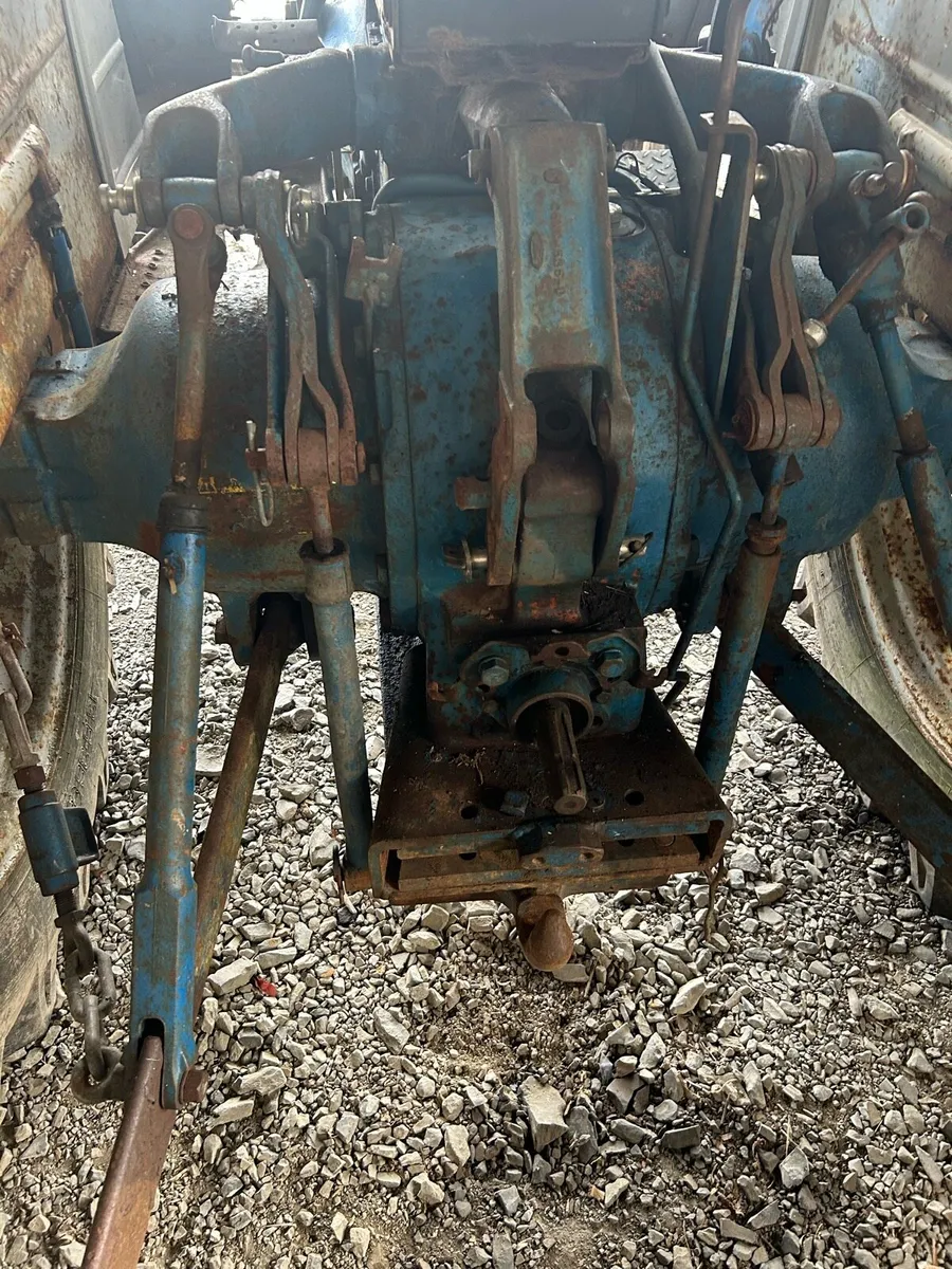 Ford 4600 - Image 4