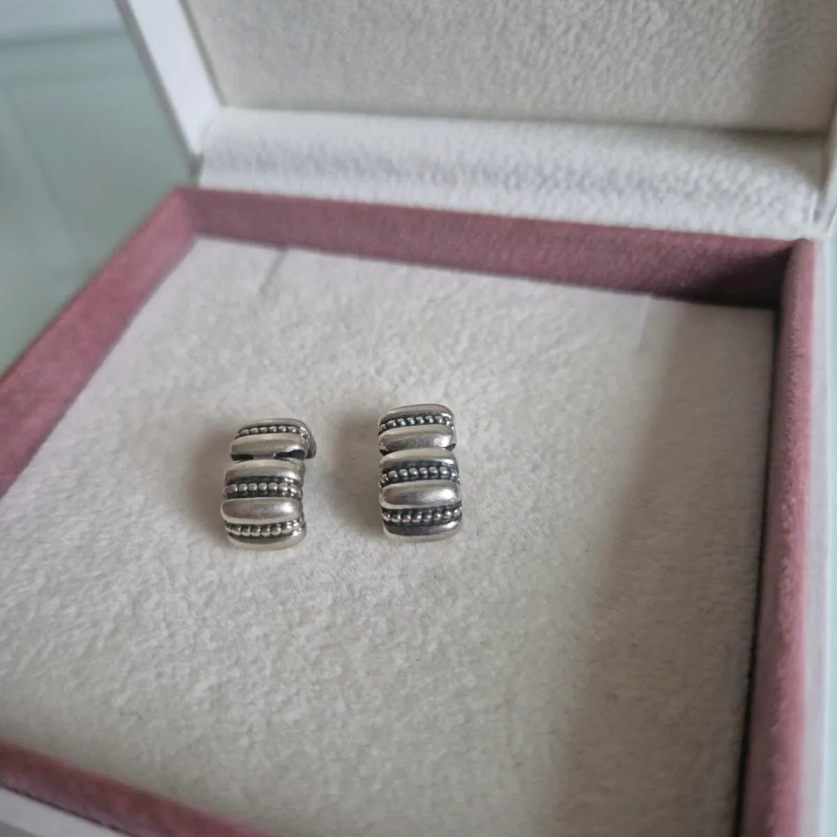 Pandora charm clips perfect condition - Image 3