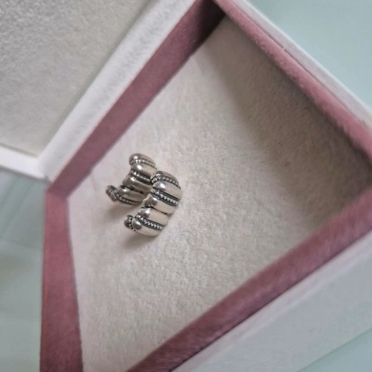 Pandora charm clips perfect condition - Image 4