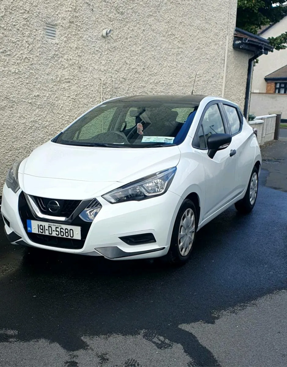 Car - Image 1