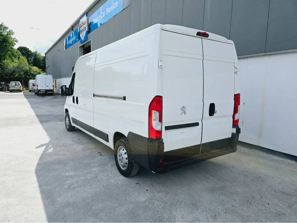 Peugeot Boxer 335 PRO L3h2 Blue - Image 4